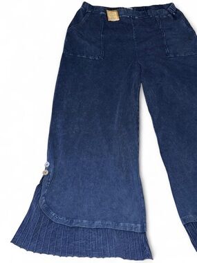 Wide-Leg Flare Jeans in Indigo Blue